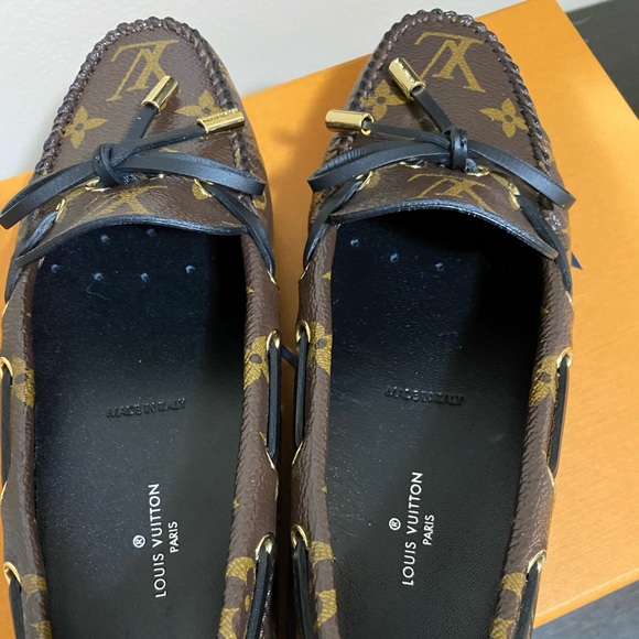 LV Gloria flat loafer - Picture 2 of 6
